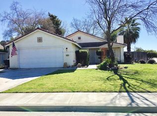 873 Meadow View Rd, Hanford, CA 93230