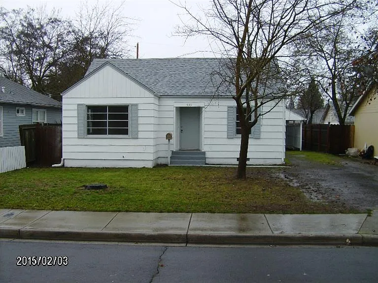 933 Jasper St photo 1
