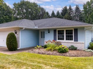 312 Lisa Ann Dr, Huron, OH 44839