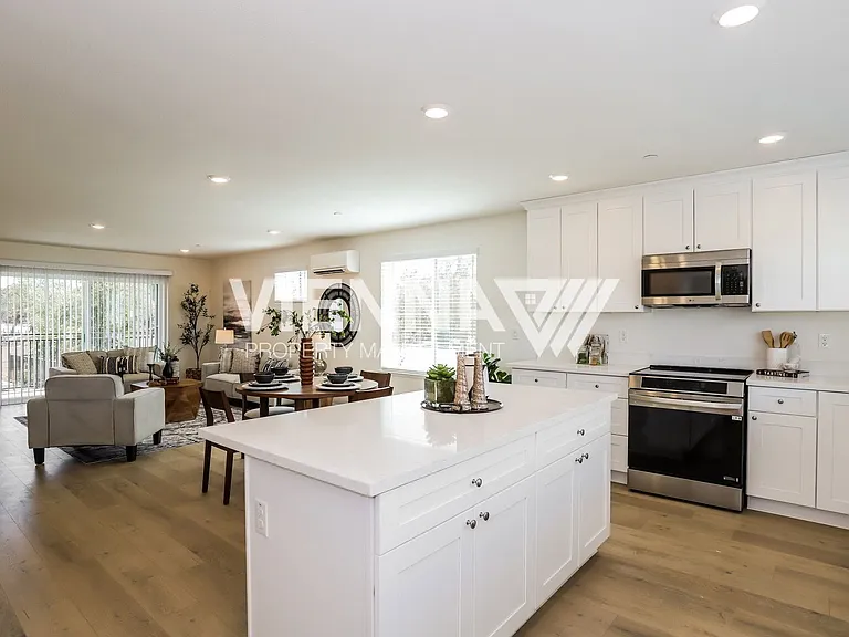 8100 Quiet Knolls Dr — Photo 5
