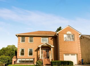 8933 Colesville Rd, Silver Spring, MD 20910