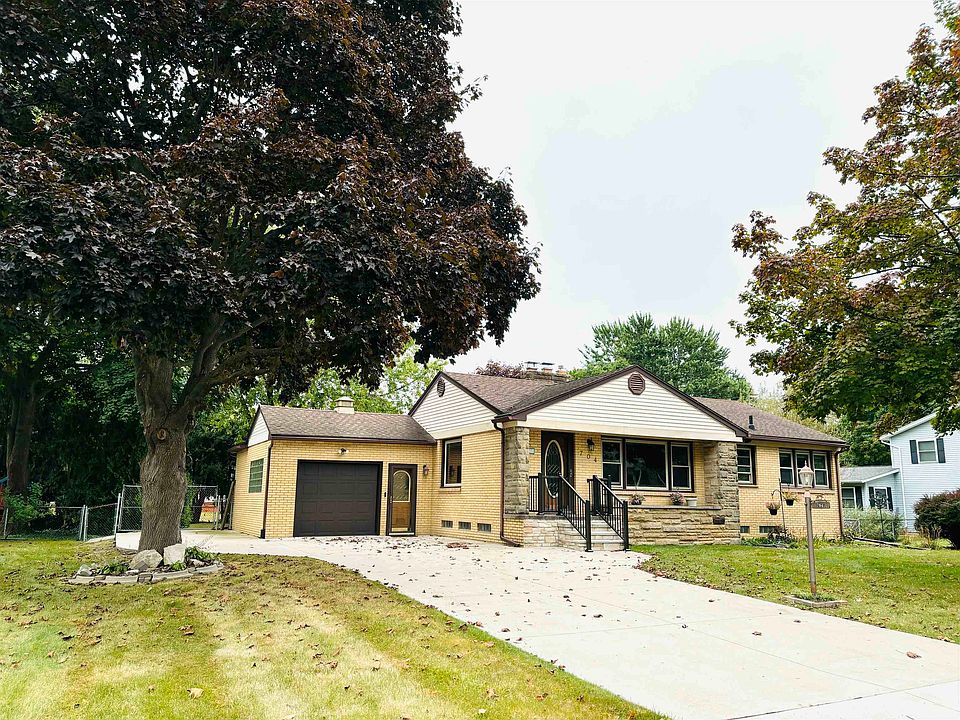1st image of 704 Handy Dr
