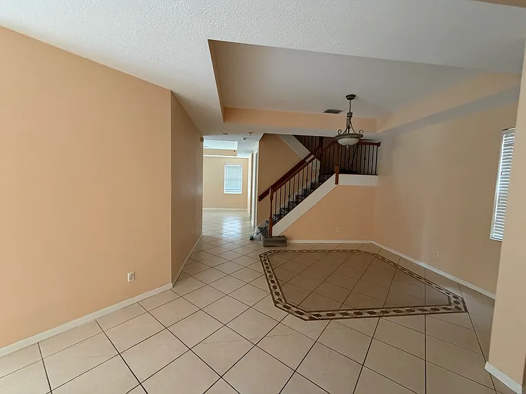 19943 Tamiami Ave — Photo 14