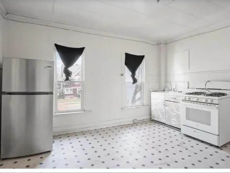 42 Doubleday St #1-2