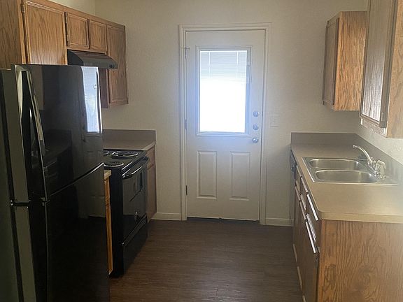 3rd image of 4601 Waterproof Dr Unit B