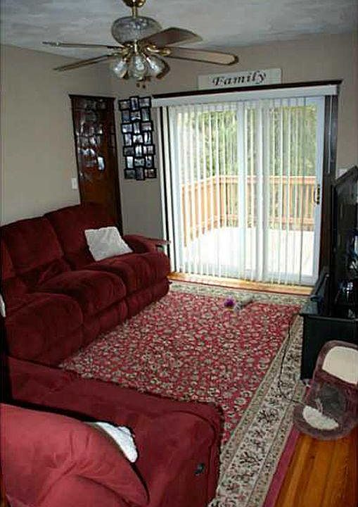 2nd image of 129 Main St #2