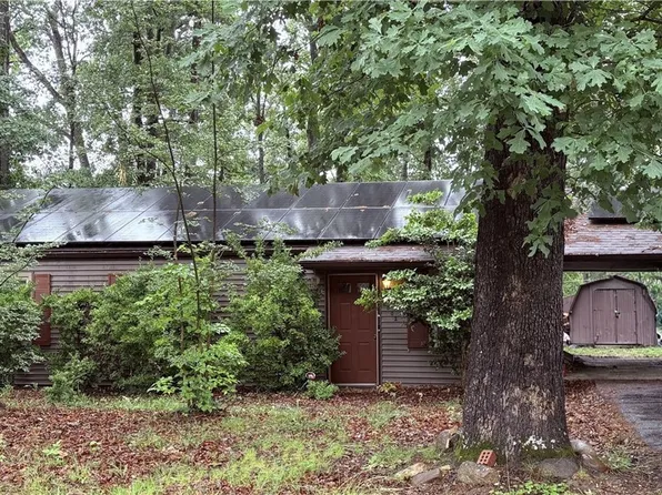 5002 Lost Forest Ct, North Chesterfield, VA 23237
