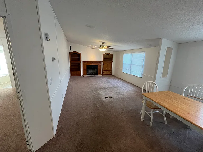 4314 Lake Front Blvd — Photo 4
