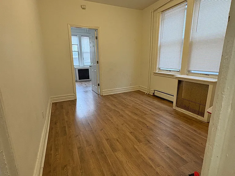 350 Danforth Ave #2 — Photo 1