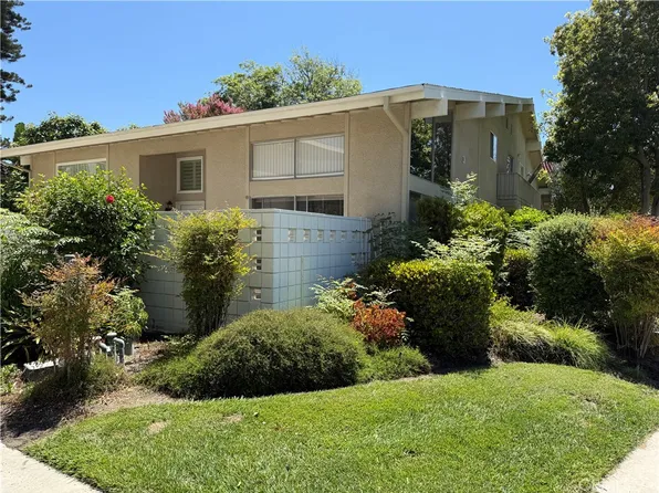 398 Avenida Castilla #B, Laguna Woods, CA 92637