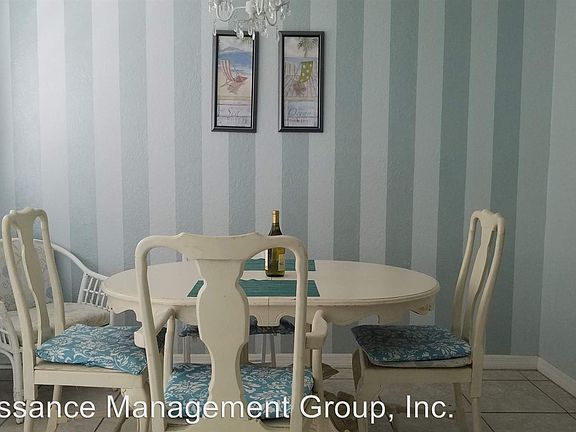4th image of 1921 Pierce St #2