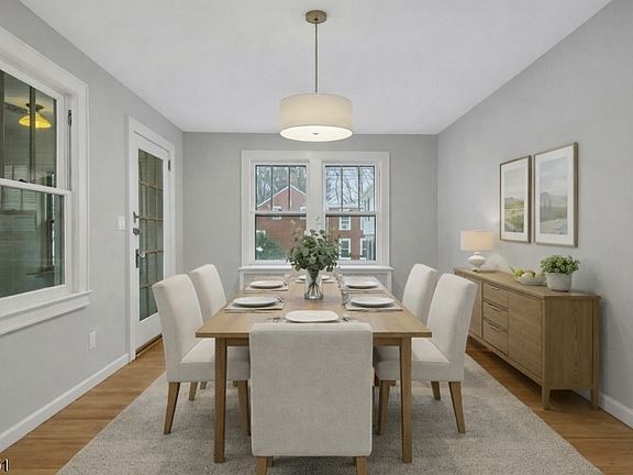 3rd image of 173 Runnymede Rd