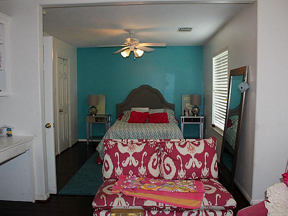 5th image of 2123 Venezia Dr