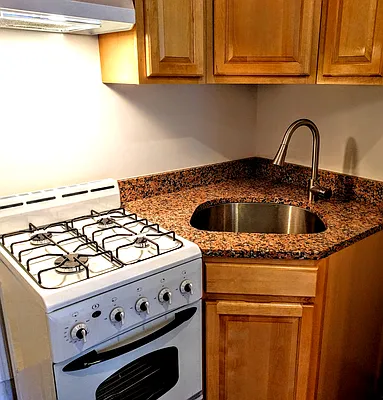 Rented by Union Square Property Management | media 31