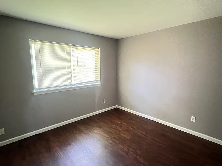 824 Loyola Dr #824 — Photo 12