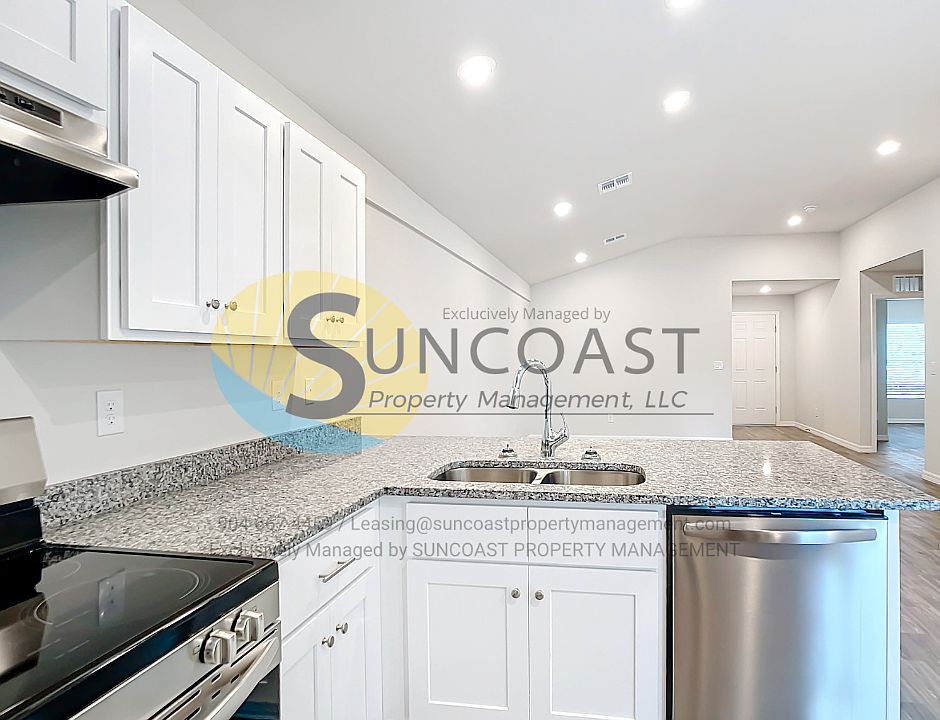 1st image of 2062 Redmond St