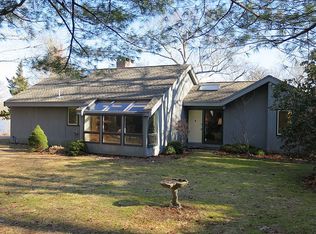 1306 Drift Rd, Westport, MA 02790