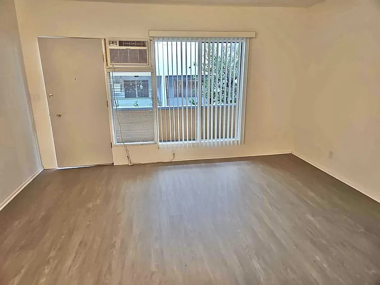 Fruitland Dr — Photo 13