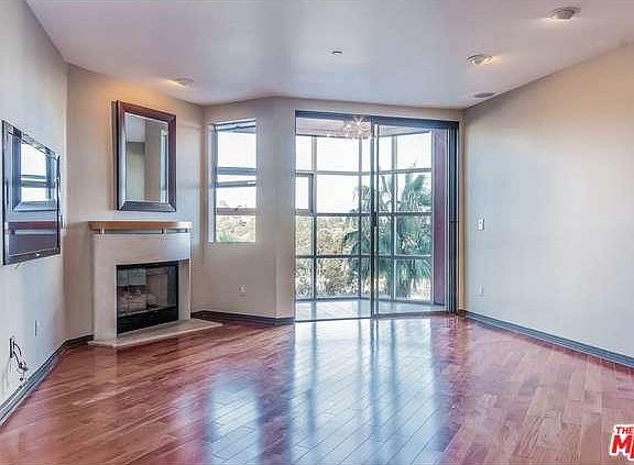 2nd image of 171 N Church Ln APT 606