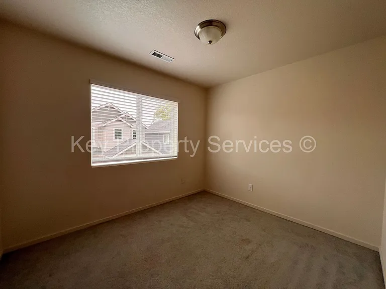 5600 NE 129th Pl — Photo 19
