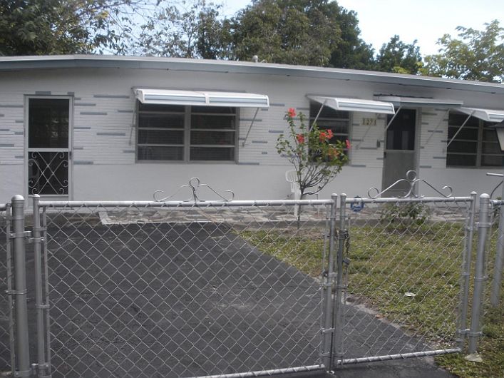 1st image of 1221 N 57th Ave