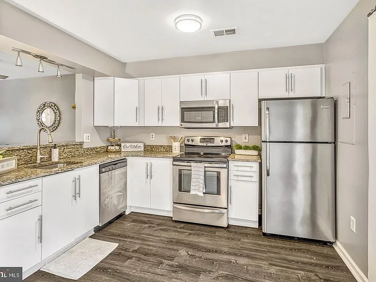 12163 Presidio Way — Photo 9