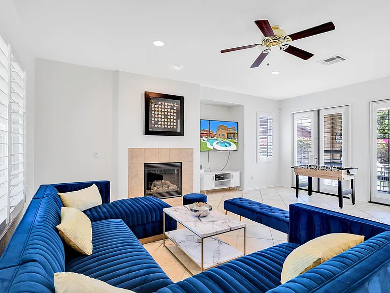 43073 Traccia Way — Photo 8