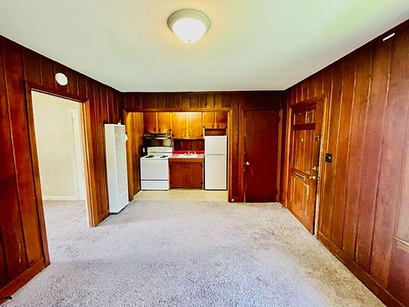 5th image of 215 McIver St #215A