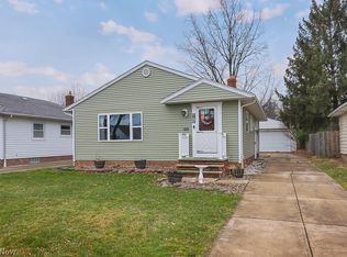28714 Forest Rd, Willowick, OH 44095