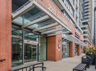 2212 Lake Shore Blvd W #2806, Toronto, ON M8V 0C2