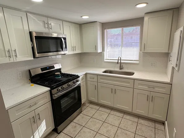 1100 Martinique Dr APT 105, Winter Haven, FL 33884