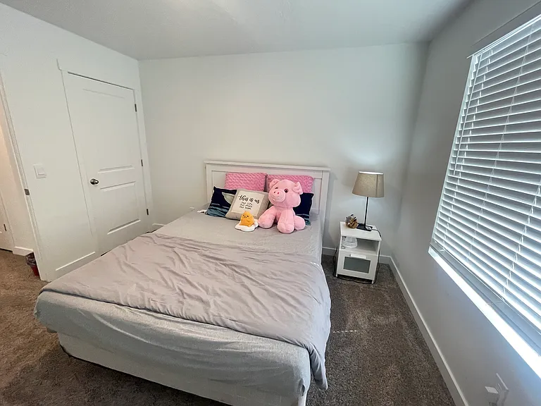 639 W Parker Pl — Photo 19
