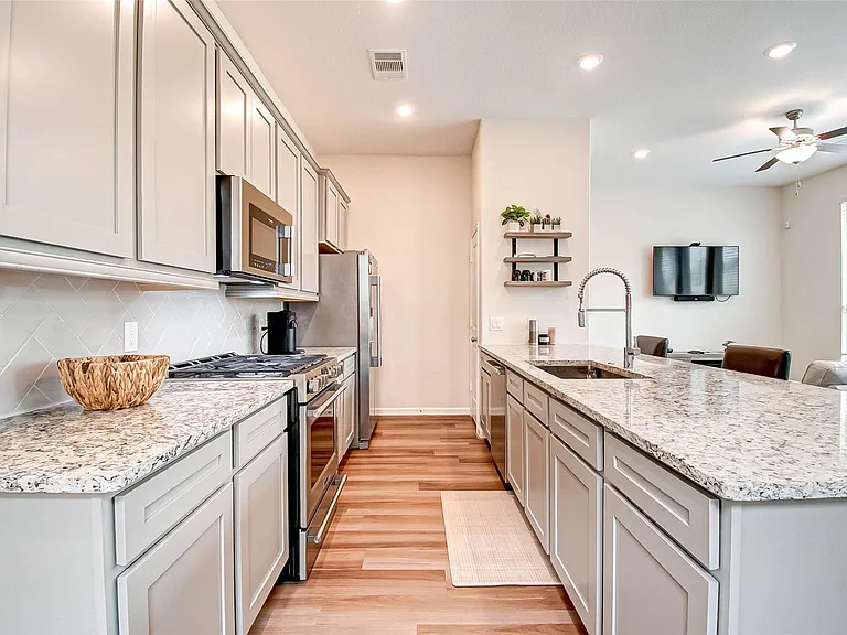 617 Aspen Falls Ct — Photo 13