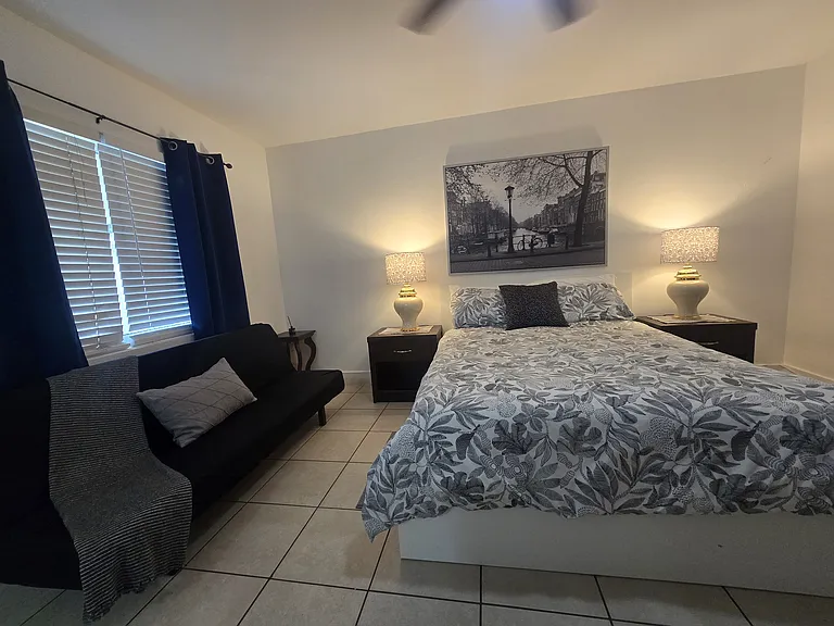 2305 Monroe St #8 — Photo 16