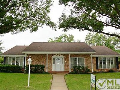 5708 Silver Lake Dr, Haltom City, TX, 76117