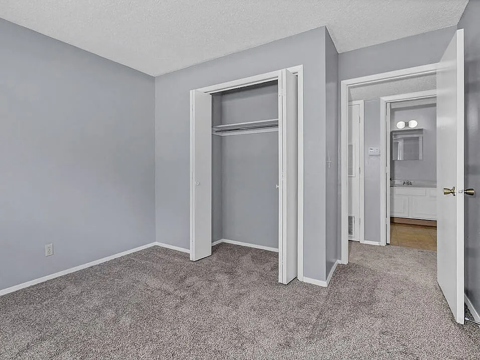 Mt. Carmel Village Apartments — Photo 3