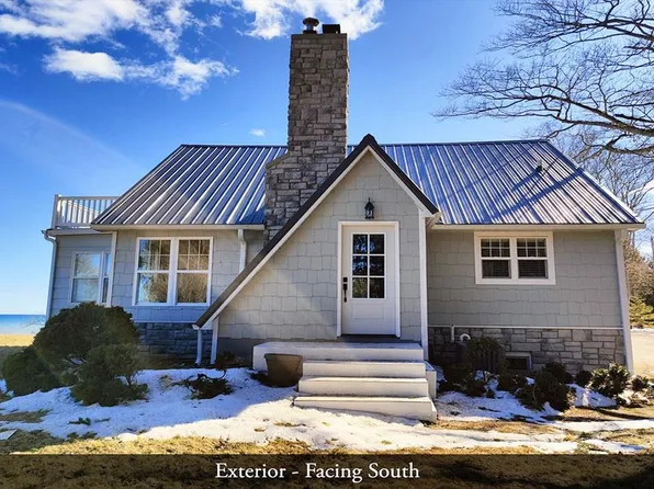 N2890 Lakeshore Rd, Kewaunee, WI 54216