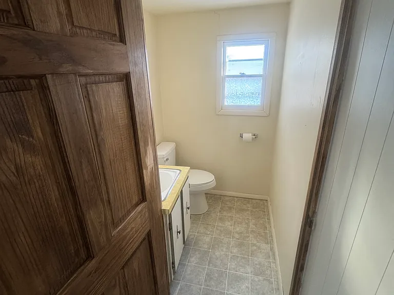 108 S Whitley St — Photo 7
