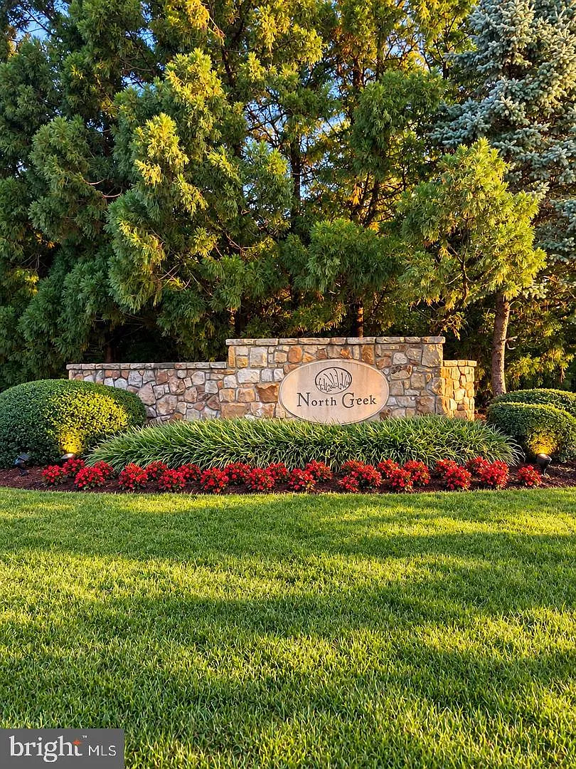 3 bed, 3.5 bath, 1220 sqft, $3,000 — Photo 4