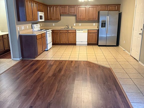 5th image of 3804 Matthew Dr