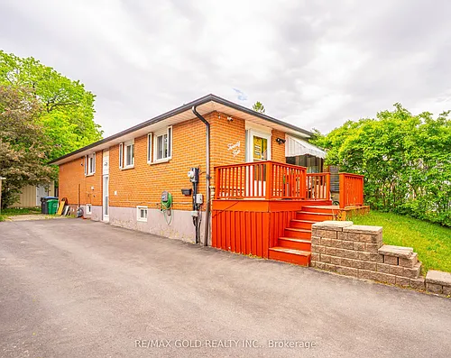 24 Bingham Rd Photo 1