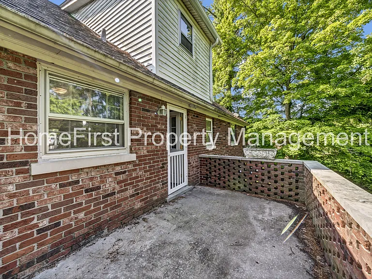 105 Meadowlark Dr #B — Photo 10