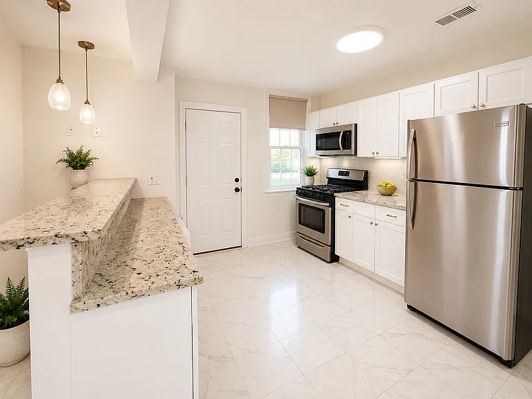 4467 Fleming St — Photo 9