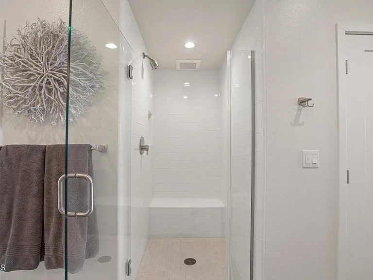 Tradewinds Dr — Photo 18