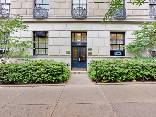 905 Fifth Avenue image 1 of 18