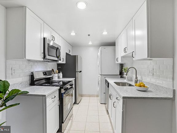 2nd image of 5911 Edsall Rd APT 511