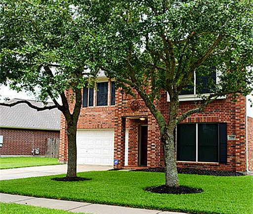 2nd image of 209 Meadowhill Ln