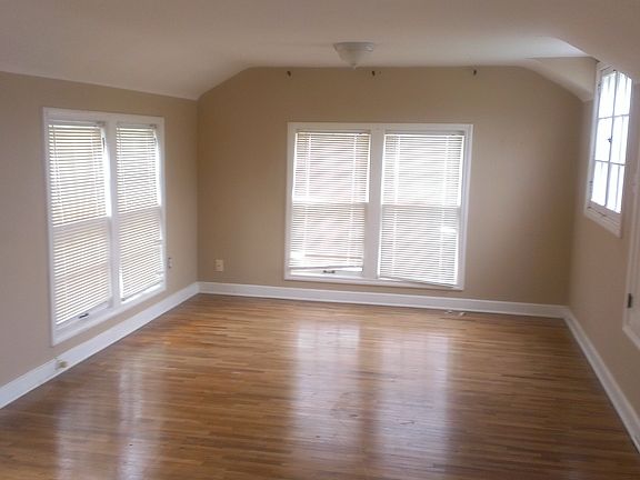 Upper Bedroom