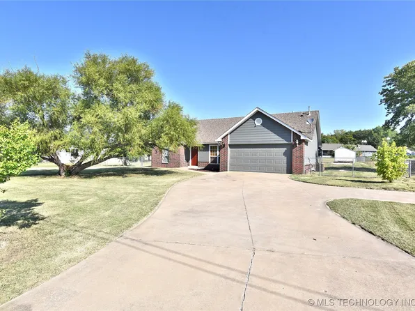 3875 W Country Rd, Skiatook, OK 74070