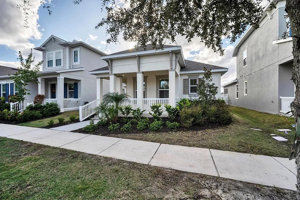 3 bed, 2.0 bath, 1806 sqft, $3,150 — Photo 4